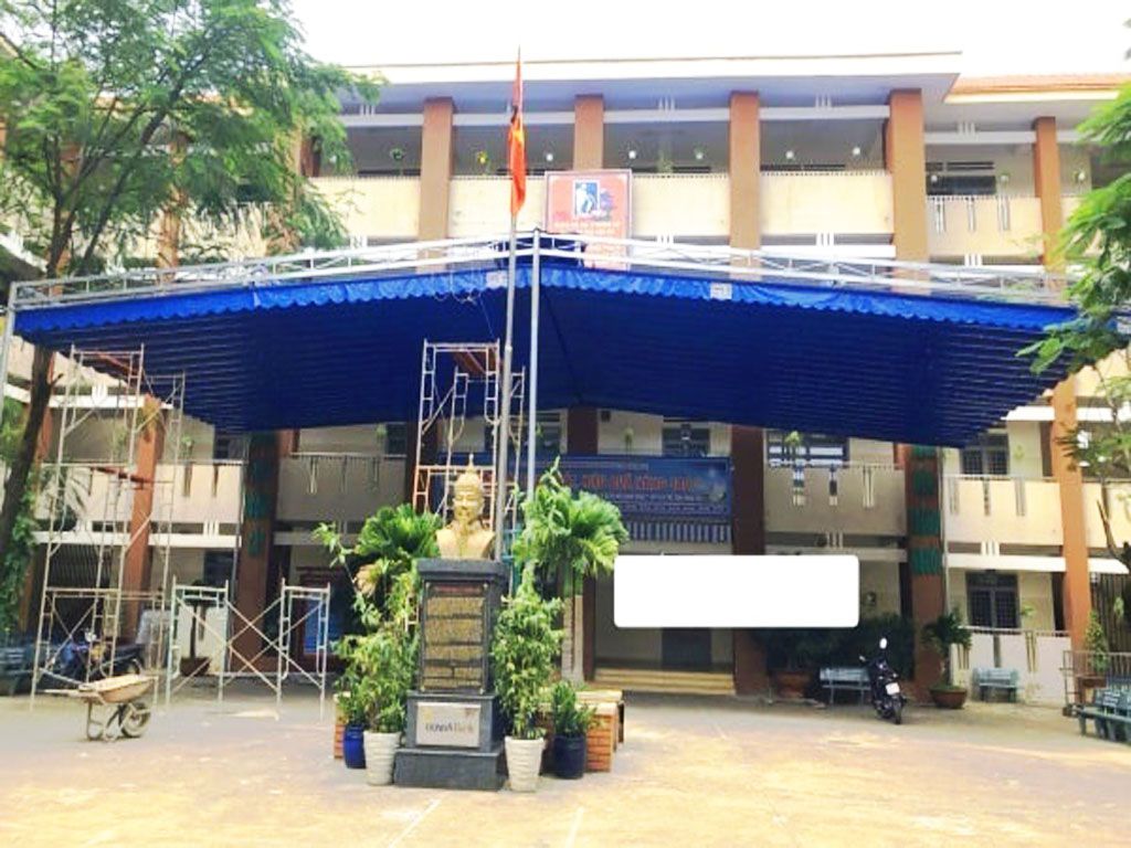 Lắp Đặt Mái Xếp Di Động, Mái Hiên Che Nắng Mưa Tại Quận 12